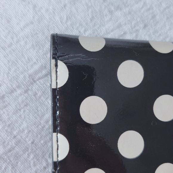 KATE SPADE "Serenade Carlisle Street" Patent Leather Wallet - Picture 6 of 14